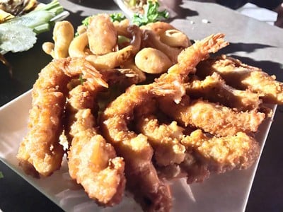 กุ้งชุบแป้งทอด
