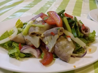 ยำไส้อ่อน