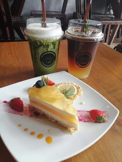 อาหาร หรือ เครื่องดื่ม