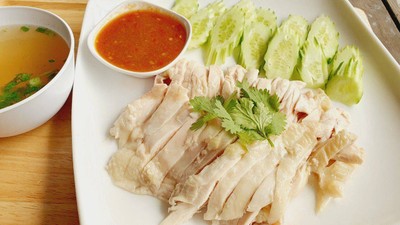 ไก่สับเนื้อนุ่มอร่อย