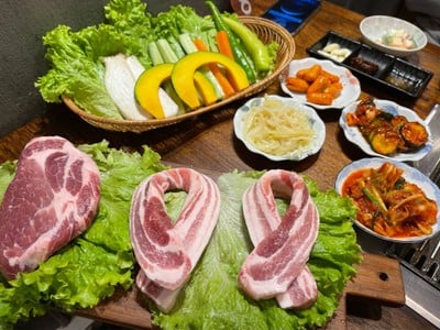 BOOBOOSIKDANG (Korean B.B.Q Restaurant)