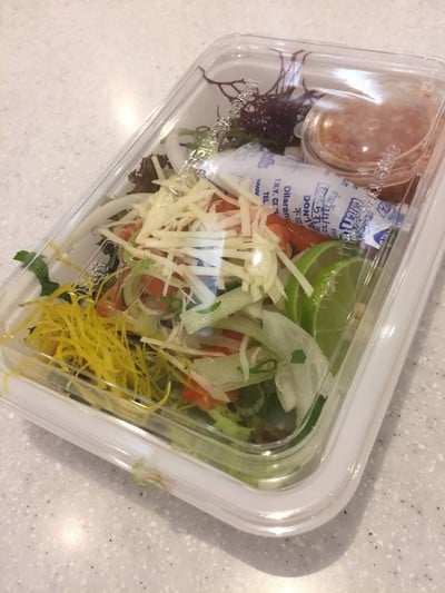 ยำปลาแซลม่อน