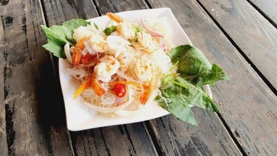 ยำวุ้นเส้นรวมมิตร