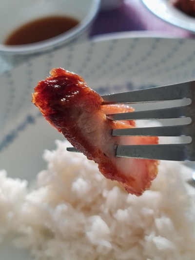 หมูกรอบ