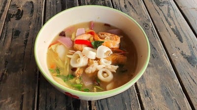 โป๊ะแตกทะเล