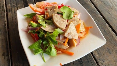 ยำหมูยอ