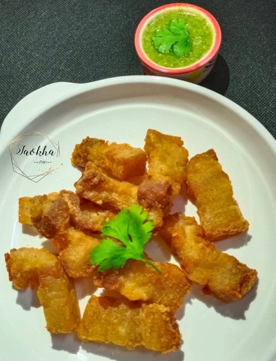 หมูสามชั้นทอดน้ำปลา+น้ำจิ้มแซ่บ (กับข้าว)