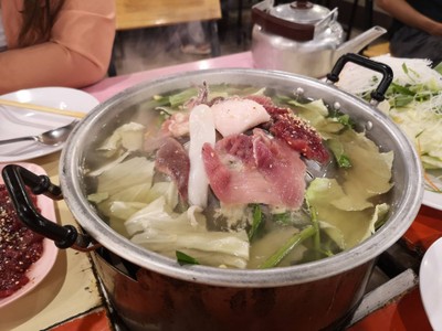 อาหาร หรือ เครื่องดื่ม