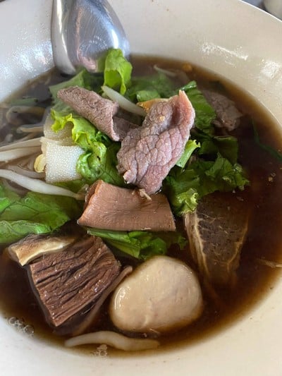 เส้นเล็กรวมเนื้อ