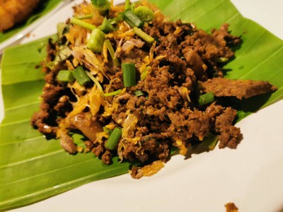 ลาบหมูคั่ว