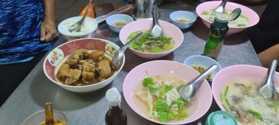 อาหาร หรือ เครื่องดื่ม