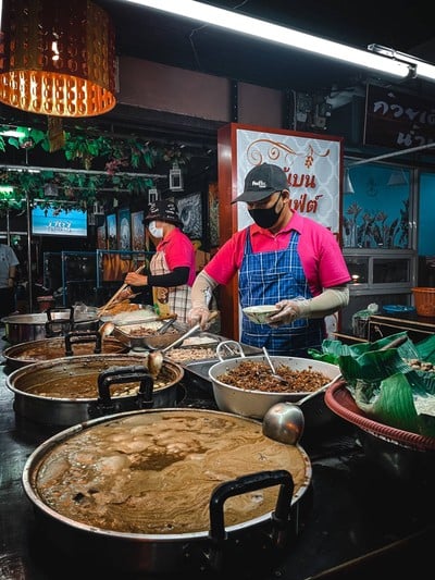 เจ๊เบน ก๋วยเตี๋ยวเรือบุฟเฟ่