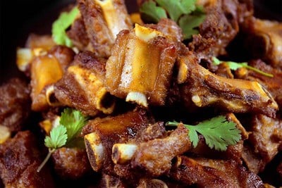 ซี่โครงหมูทอดกระเทียม