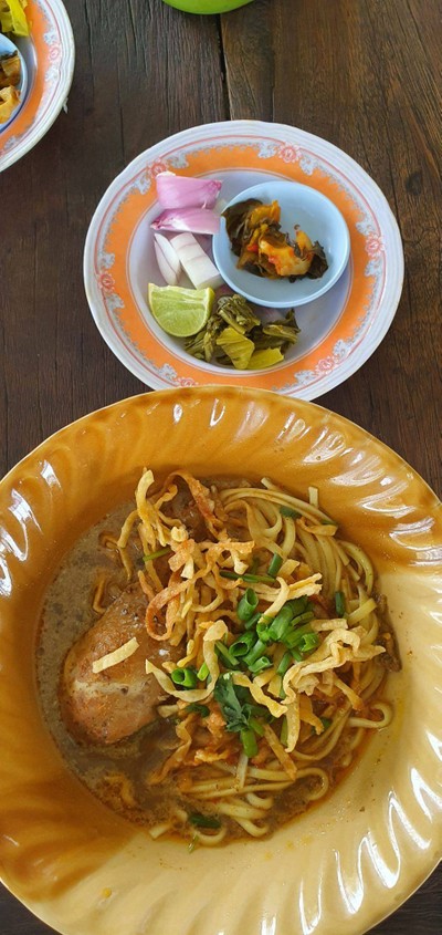 ข้าวซอยไก่