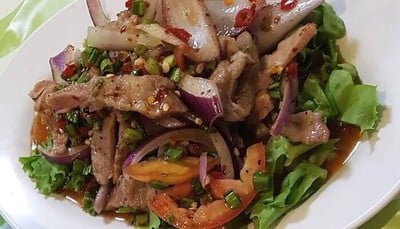 ยำหมูย่าง