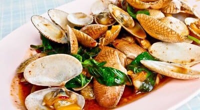 หอยลายผัดพริกเผา