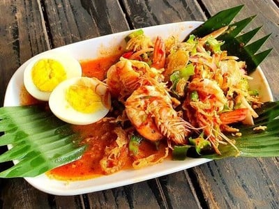 ยำถั่วพลูทรงเครื่อง จัดเต็ม