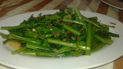 ผัดผักบุ้งไฟแดง