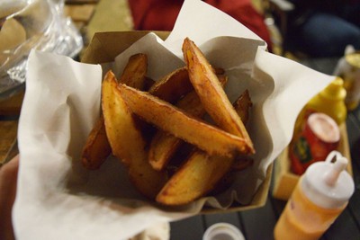 อาหาร หรือ เครื่องดื่ม