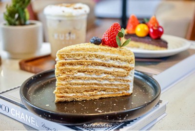 Madovic Honey Cake