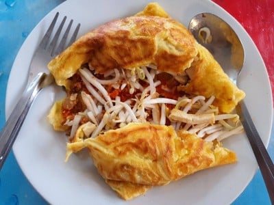 เมนูของร้าน เจ๊เช็ง ผัดไทสี่แยกหัวแตก