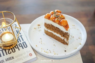 Macadamia Coffee Cake