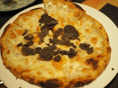 TRUFFLE PIZZA