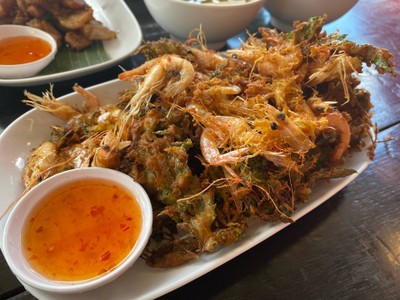 ทอดมันกุ้งใบเล็บครุฑ