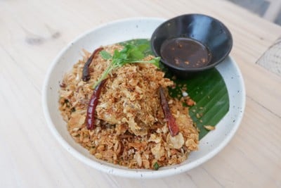 ปูนิ่มทอดซอสมะขาม