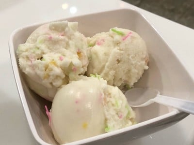 ไอศกรีมกะทิรวมมิตร