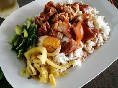 อาหาร หรือ เครื่องดื่ม