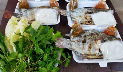 อาหาร หรือ เครื่องดื่ม