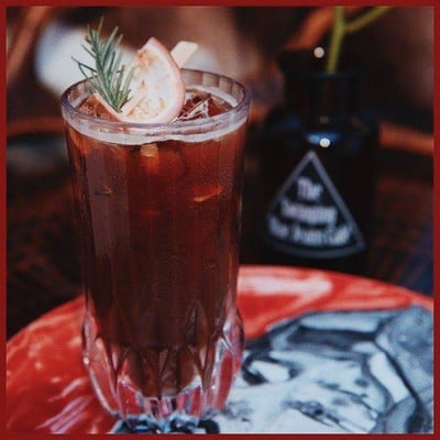 เมนูของร้าน The Swinging Blue Jeans Cafe