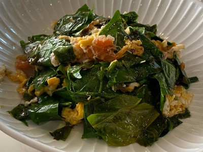 ผักเหมียงผัดไข่กุ้งเสียบ