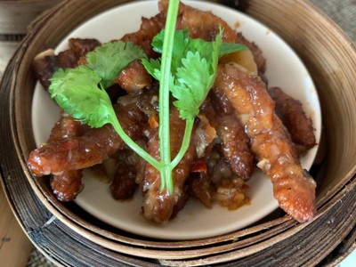 ขาไก่นึ่งเตาซี่