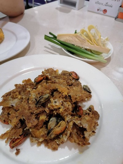 หอยทอด