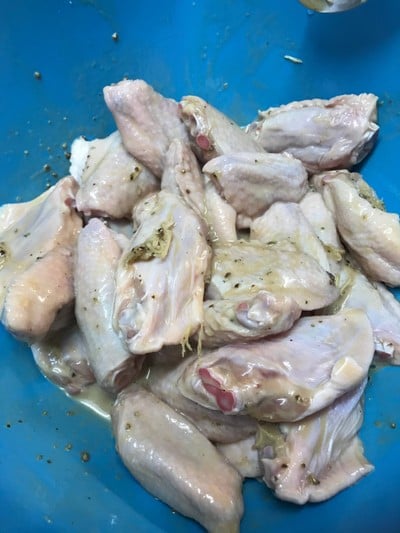 วิธีทำ ปีกกลางไก่อบน้ำผึ้ง 