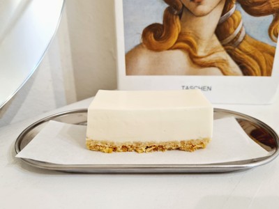 yogurt rare cheesecake