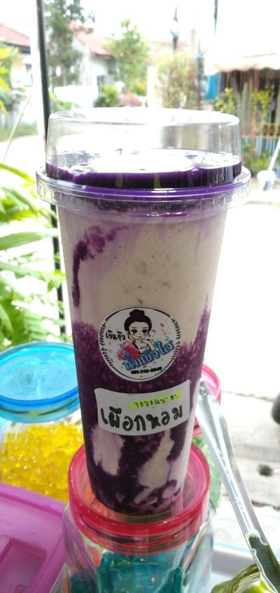 นมเหนียว เผือกหอม
