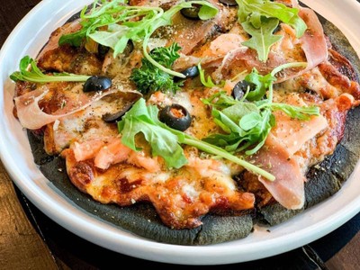 พิซซ่าสโมคแซลมอน