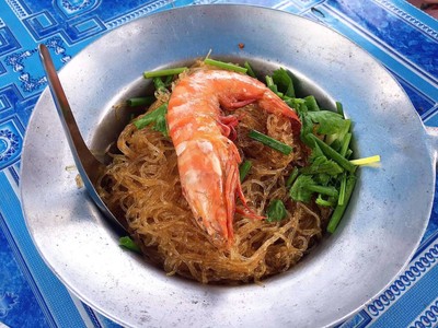 กุ้งอบวุ้นเส้น