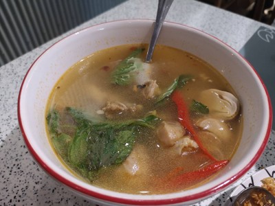 ต้มแซ่บซี่โครงหมูแแก้ว