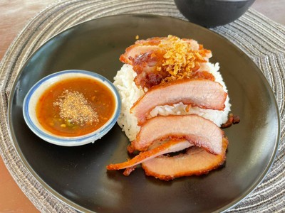 ข้าวคอหมูทอด