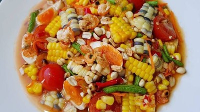 ตำข้าวโพดไข่เค็ม