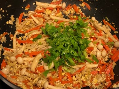 วิธีทำ เห็ดชิเมจิผัดไข่ วิธีทำ เห็ดชิเมจิผัดไข่