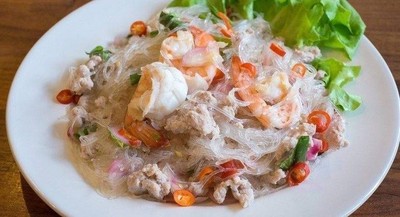 ยำวุ้นเส้นกุ้งสด