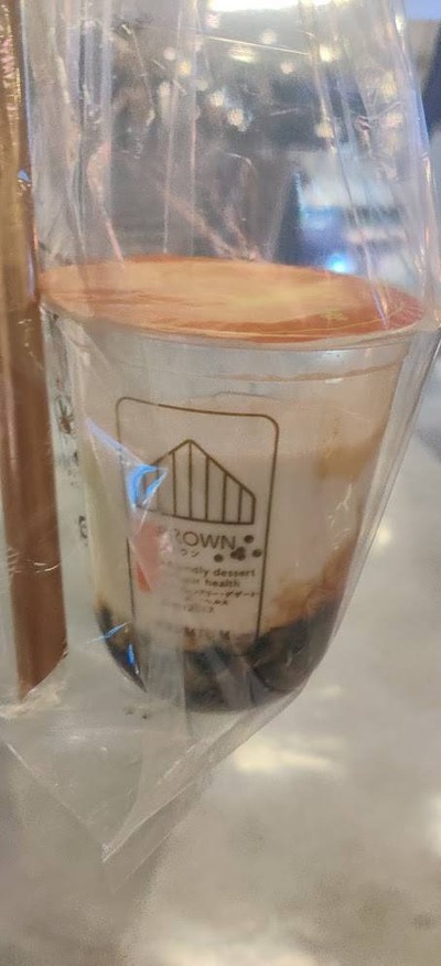 Brown Royal Premium Milk Tea by glass
