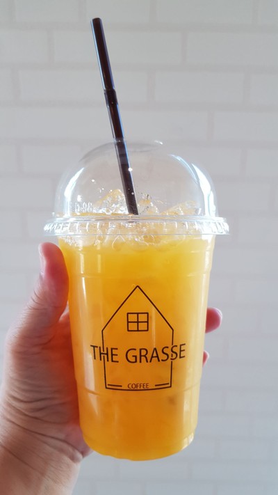 น้ำส้มสายน้ำผึ้ง