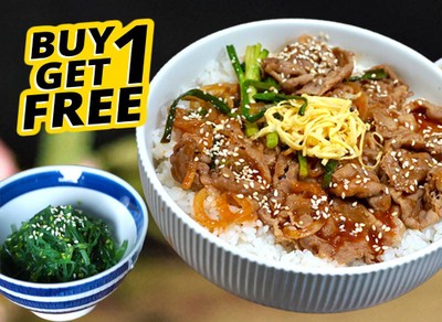 ข้าวหน้าหมูซอสยากินิคุ + กิมจิ