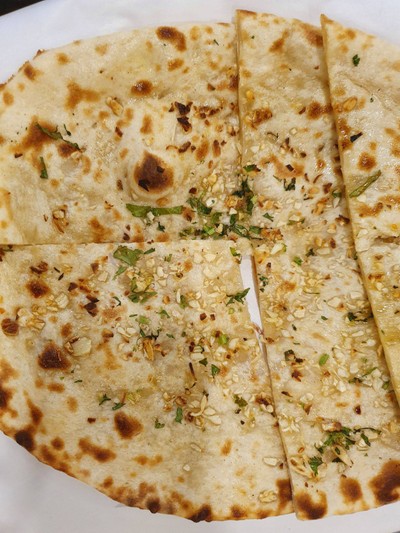 BUTTER NAAN
